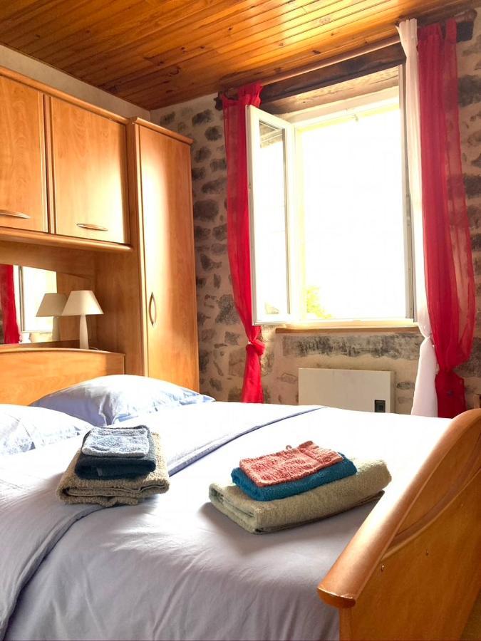 Lo Soulenquo A Fonteilles Sur Le Gr 65 Bed & Breakfast Golinhac Bagian luar foto