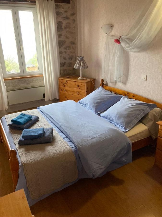 Lo Soulenquo A Fonteilles Sur Le Gr 65 Bed & Breakfast Golinhac Bagian luar foto