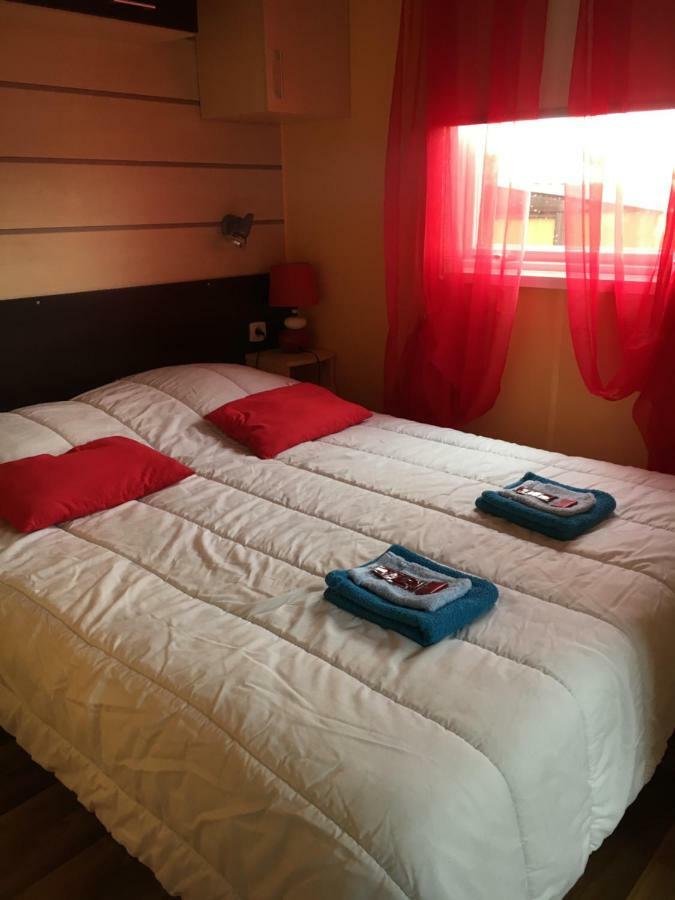Lo Soulenquo A Fonteilles Sur Le Gr 65 Bed & Breakfast Golinhac Bagian luar foto