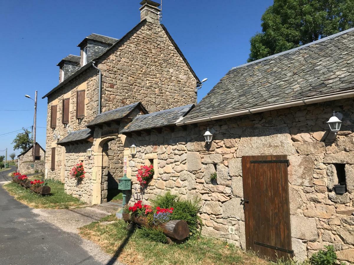 Lo Soulenquo A Fonteilles Sur Le Gr 65 Bed & Breakfast Golinhac Bagian luar foto
